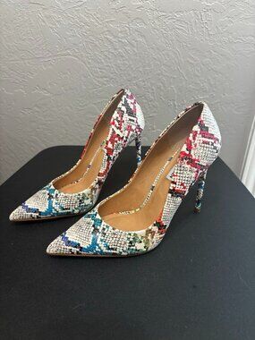 New With Box Steve Madden Vala Rainbow Stiletto Pumps